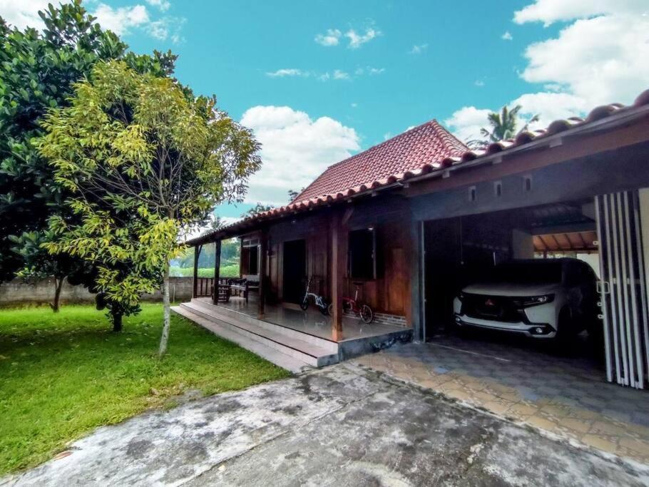 Ndalem Arsita Villa Yogyakarta Eksteriør billede